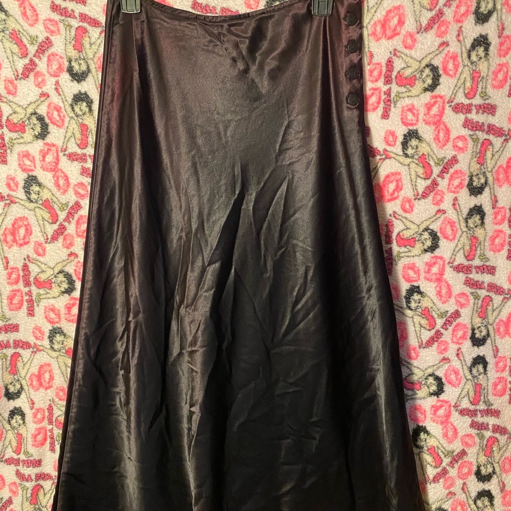 Long silky skirt
